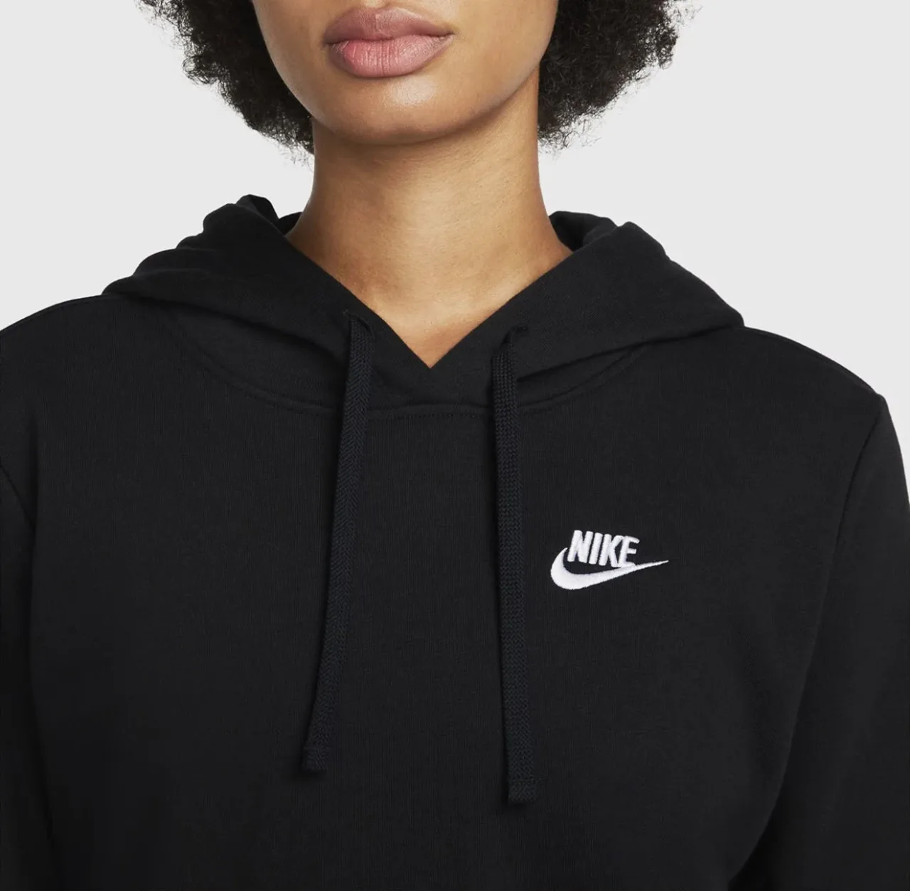 Nike - Sudadera Club Fleece negra con gorro